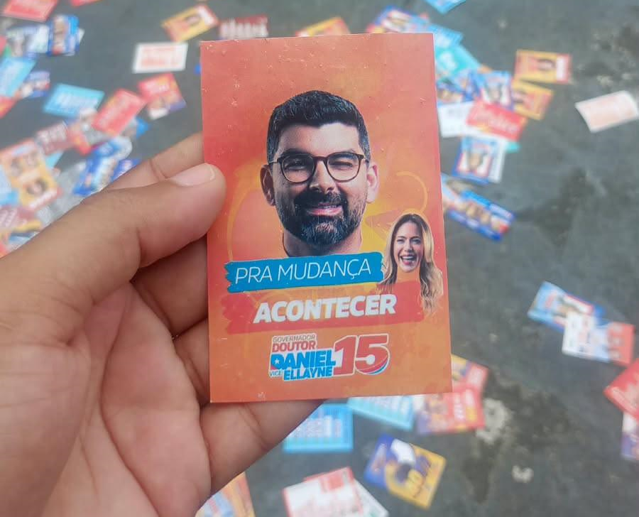 Santinhos com número falso de Daniel Santos são espalhados por Belém